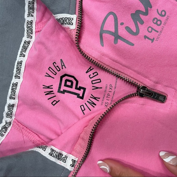 Pink yoga pullover jacket - Picture 2 of 4